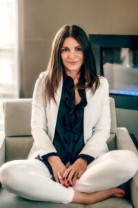 Ana del Valle Ana dell Valle